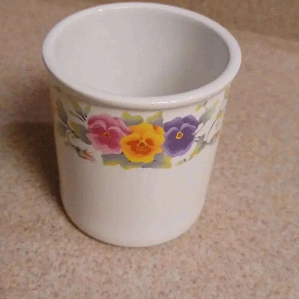 kitchen organizer for utensils